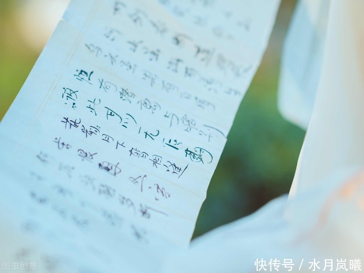 相思|晓看天色暮看云,行也思君,坐也思君。用一首古诗词说:我想你了