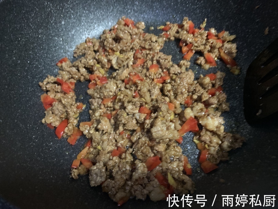 味道|晒晒早餐,10分钟就端上桌,做法简单,味道却特别赞,老少都爱吃