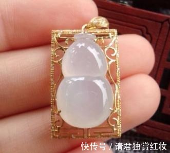 小孩儿@女神林志玲都在戴的翡翠葫芦,你喜欢哪一种