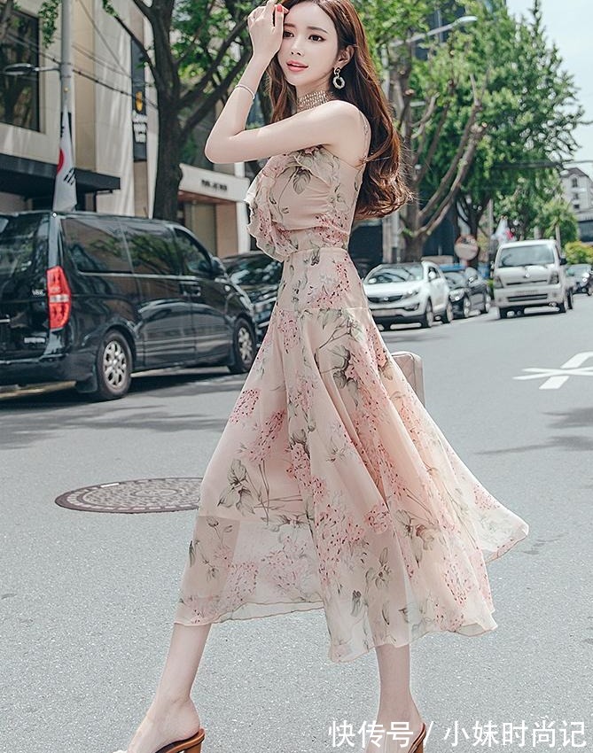 连衣裙|时尚穿搭:大裙摆的连衣裙,让你充满自信的气质