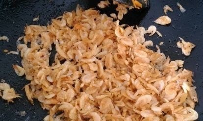 入秋，我家包饺子用的馅，1块钱一斤，比白菜馅鲜，咬一口满嘴汁