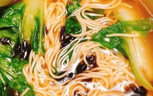 成人|如果饿了3天,看到桌上的4碗饭,你想吃哪个估计7成人会选图4