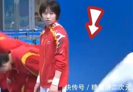 热搜|全红婵再上热搜！观众致意时迟到，跑姿萌到众人，陈芋汐此举太暖