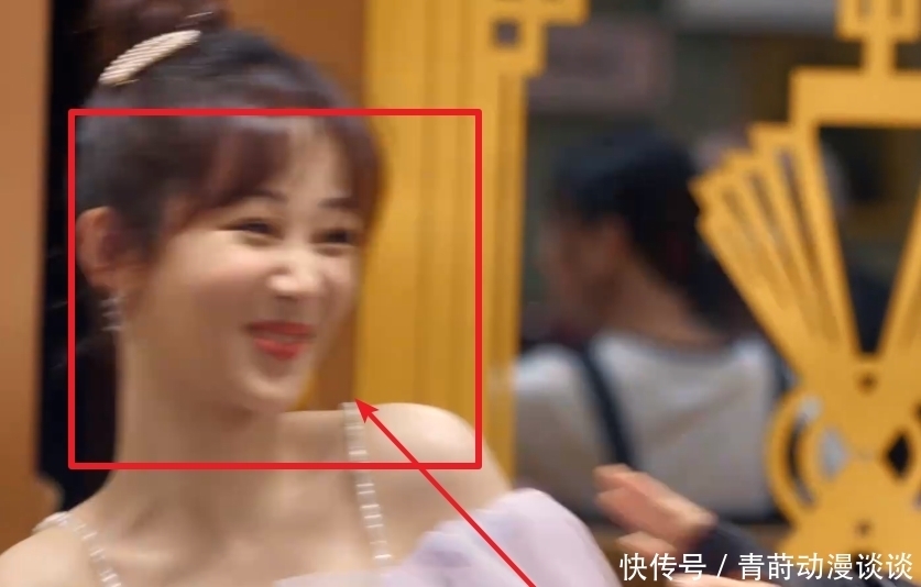 那英 杨紫被那英三掌“拍”出镜头外,吓出表情包,只因饰演过小夏雪