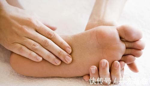 血液循环|每天坚持靠墙踮脚尖20分钟的人后来身体变得怎样了试过的笑了