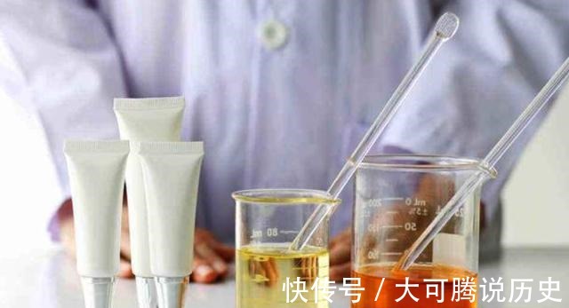 护肤品 谈“成分”色变!护肤品中的防腐剂、酒精、香精,到底有多可怕!