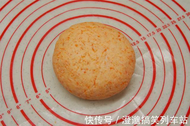 胡萝卜味|冬天胡萝卜新吃法,香软还没“胡萝卜味”,孩子吃的停不下来
