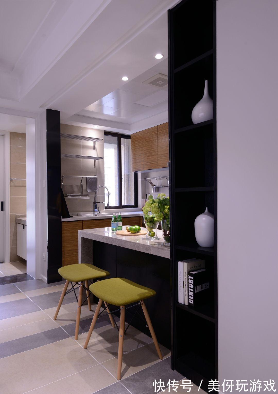 李文伟|将时光碎片收集起来,在光影间,拼凑出让人踏实的安居之所