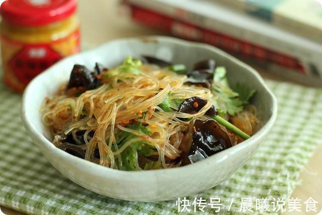 奶奶祖传的四款黑木耳吃法,千金都不换的秘方,越嚼越有味,很棒