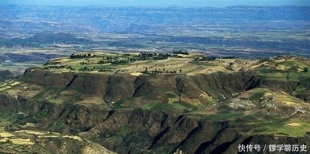 东非大裂谷 “地球最大的伤口”不断扩大,深达2公里,未来将会形成“第八大洲”?