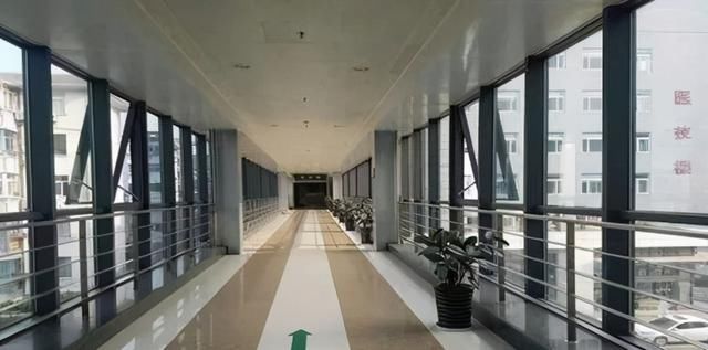 户型|为南北通透而建的连廊房,如今看来确是鸡肋,这种房子哪不好?