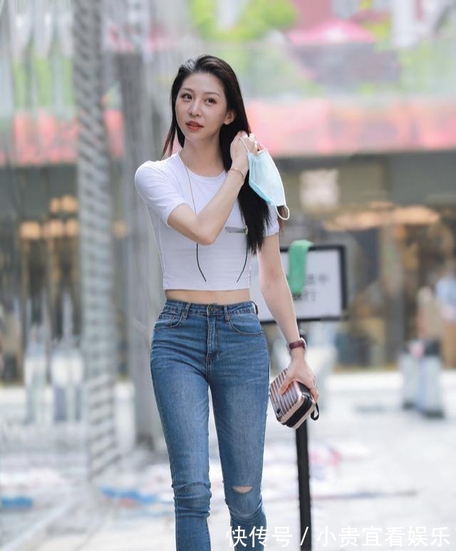 搭配|别致潮流的打底裤穿搭摩登范十足，无惧寒冷露出脚背，气质出众