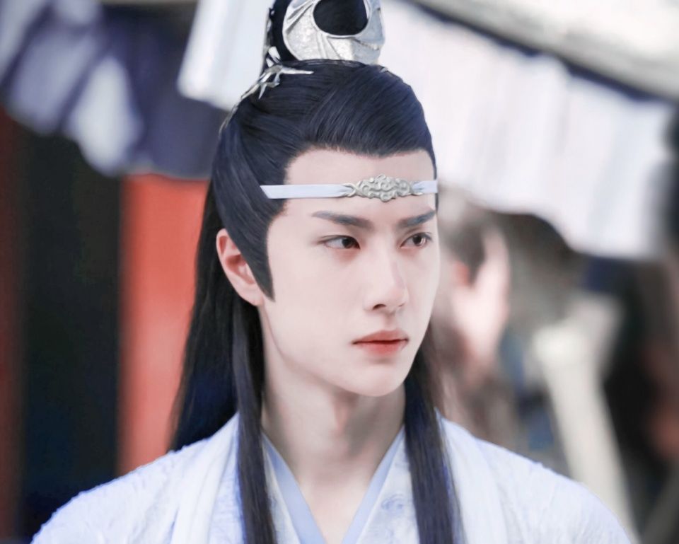 ，，，|王一博《抉择》剧照被骂丑，眼睛无神像犯困，观众吐槽不适合正剧