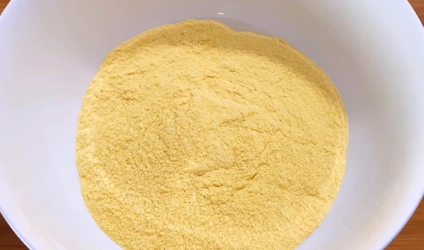 底部焦香|玉米面最好吃的做法,一周至少吃4次,营养美味好消化,越吃越香