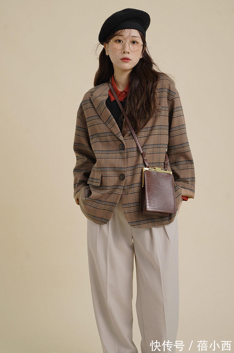 西装外套|“西装”才是永不过时的秋季单品,get这些穿衣技巧,谁穿谁时髦