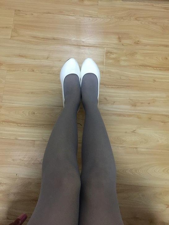 美女|街拍美女搭配高跟鞋,让你穿出气质美女