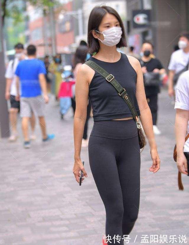 大长腿 用心穿搭打底裤,把女生烘托得亭亭玉立,怎么穿也不会崩溃