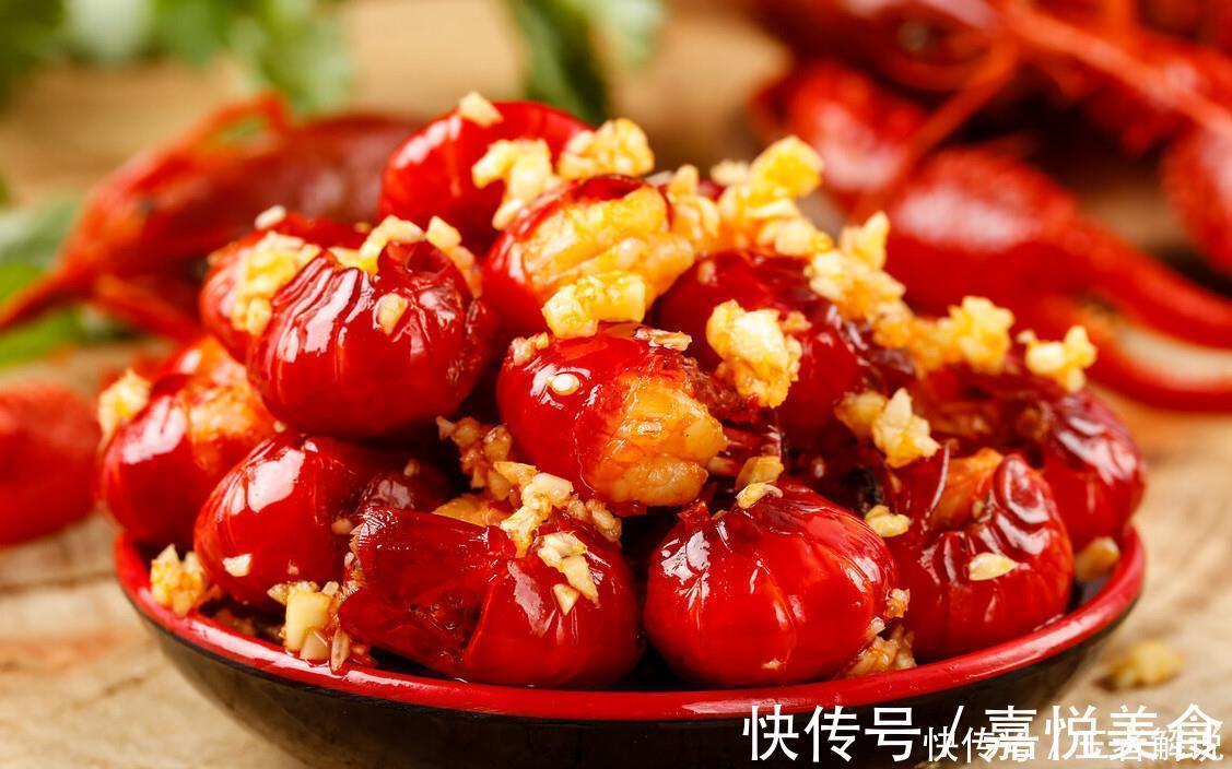小龙虾|这才是蒜蓉小龙虾的正确做法，蒜香浓郁超美味，比外面的干净多了