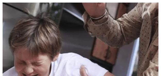 父母|还记得我国首例“坐骨连体”双胞胎女婴吗?多年后,她们化茧成蝶