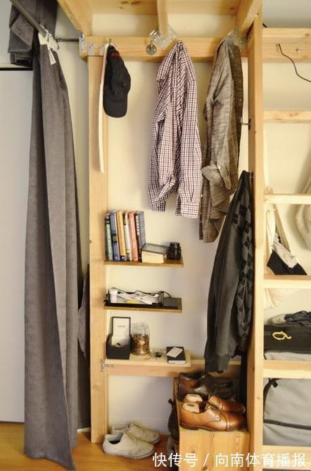 上下铺|卧室不足5㎡大,抬高1米7打造loft结构床,半空中睡觉下面能储物