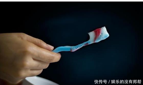 肝不好,若嘴巴有这3个“破绽”,或是提示你要养肝了,莫忽视