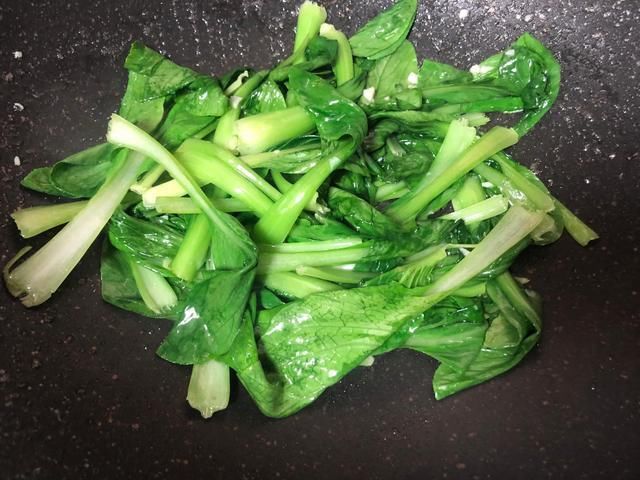 夏天，女人最该吃的食材，3元两斤，补水美白，越吃气色越好！