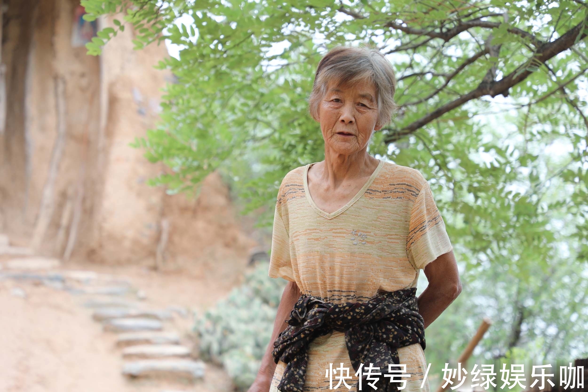 老两口#60年前独生女初中毕业被父母强行招了上门女婿,如今活成啥样?