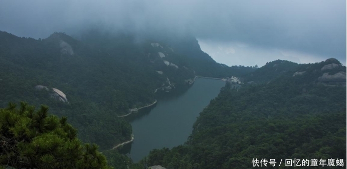 春游天柱山，仙境炼丹湖