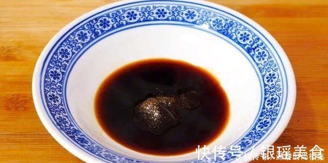 小米辣|豆腐和它最配，丢进砂锅里越炖越好吃，出锅香气四溢全家人都爱吃