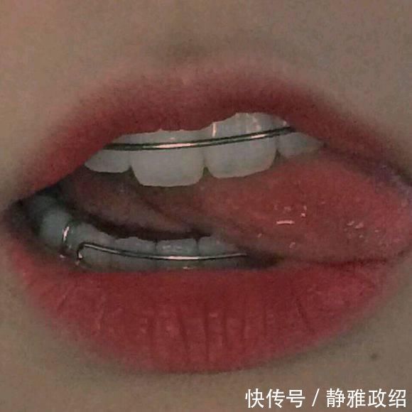 比“舔嘴唇”还可怕的3动作,小仙女别踩雷,否则迟早变“猪圈嘴”