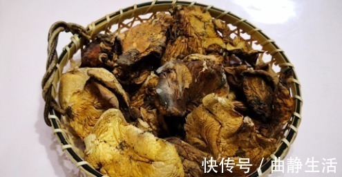 炖鸡时,最忌直接下锅炖,教你一招,鸡肉鲜嫩又入味,营养不流失