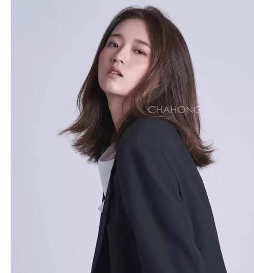 女生|纠结长发or短发?圆脸、方脸女生这样选发型才最美!