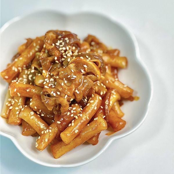 韩式辣炒年糕肥牛要美味,还是得这样吃才满足!