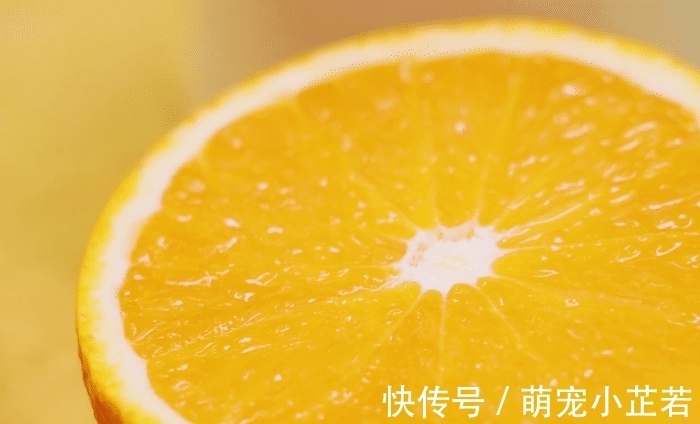 孩子想吃水果糖？在家教你简单做，一斤鲜橙做一大盘，香甜又营养