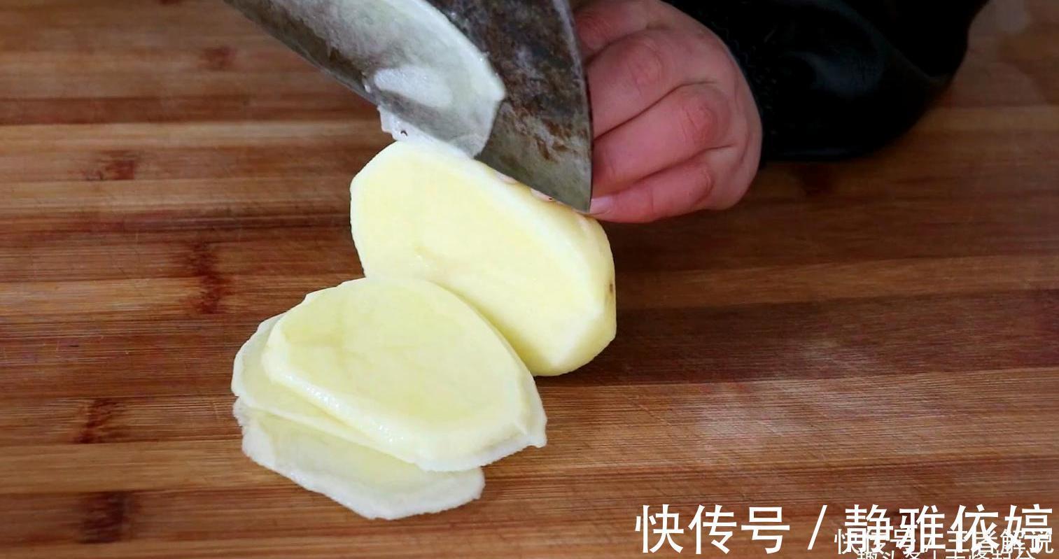 土豆|土豆丝不用炒，热水一烫，筷子一搅，上桌全家抢着吃，超简单