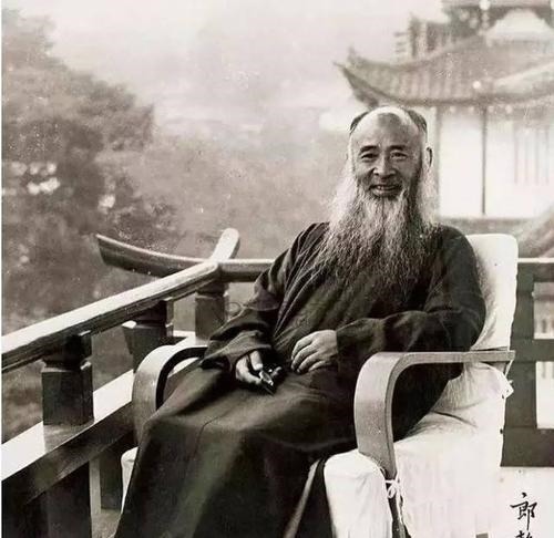 徐雯波#张大千教12岁徐雯波学画,6年后娶她为妻,送其一幅画卖了4377万