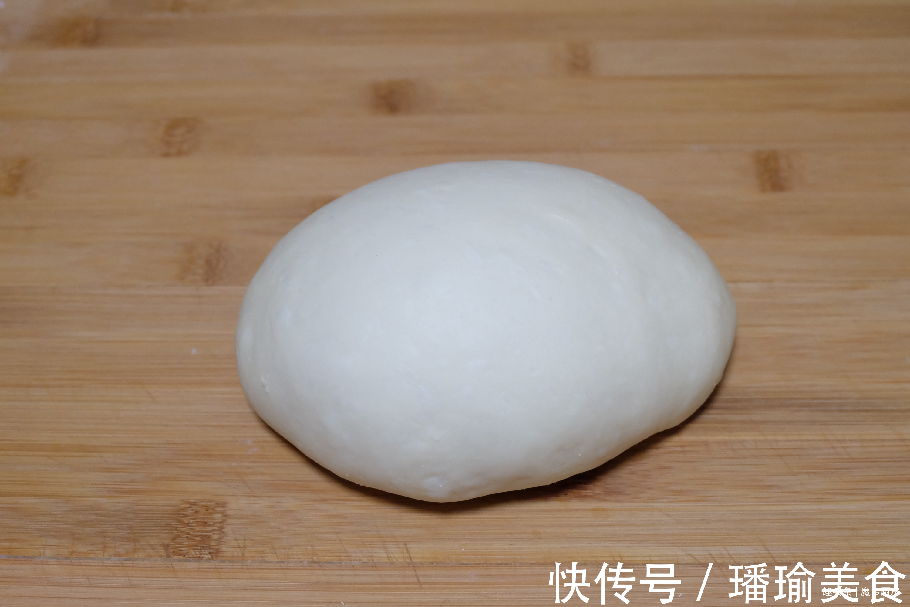 发酵|孩子要吃毛毛虫面包，时间短也能做，一次发酵无油低糖，香软拉丝