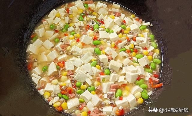 家常|家常美味的什锦豆腐这样做出来,营养开胃解馋,特适合老人孩子吃