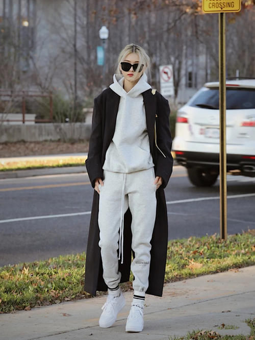 建议小个子女生，今年的卫衣“买短不买长”，遮肉显高还不拖沓