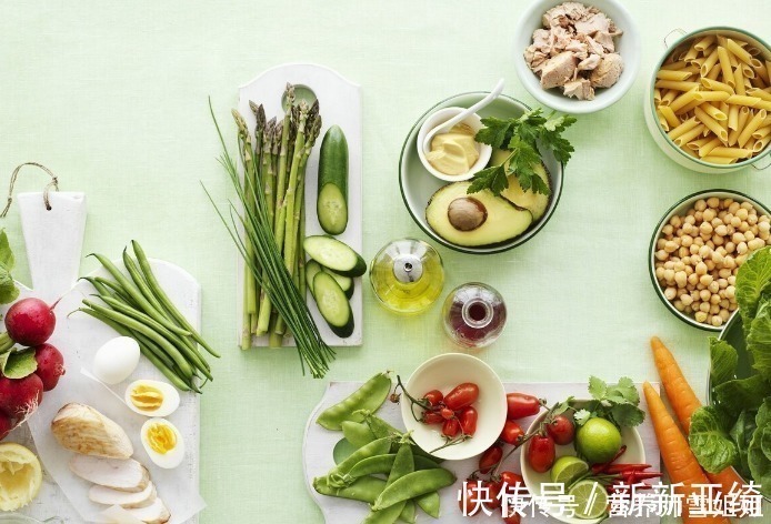 泡脚|50岁后,进入“养寿期”,有8大表现的人,恭喜你,有长寿资本