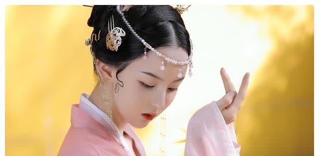 春风面&宋代才子的一首佳作,比喻形象,跌宕起伏,适合情人节时阅读