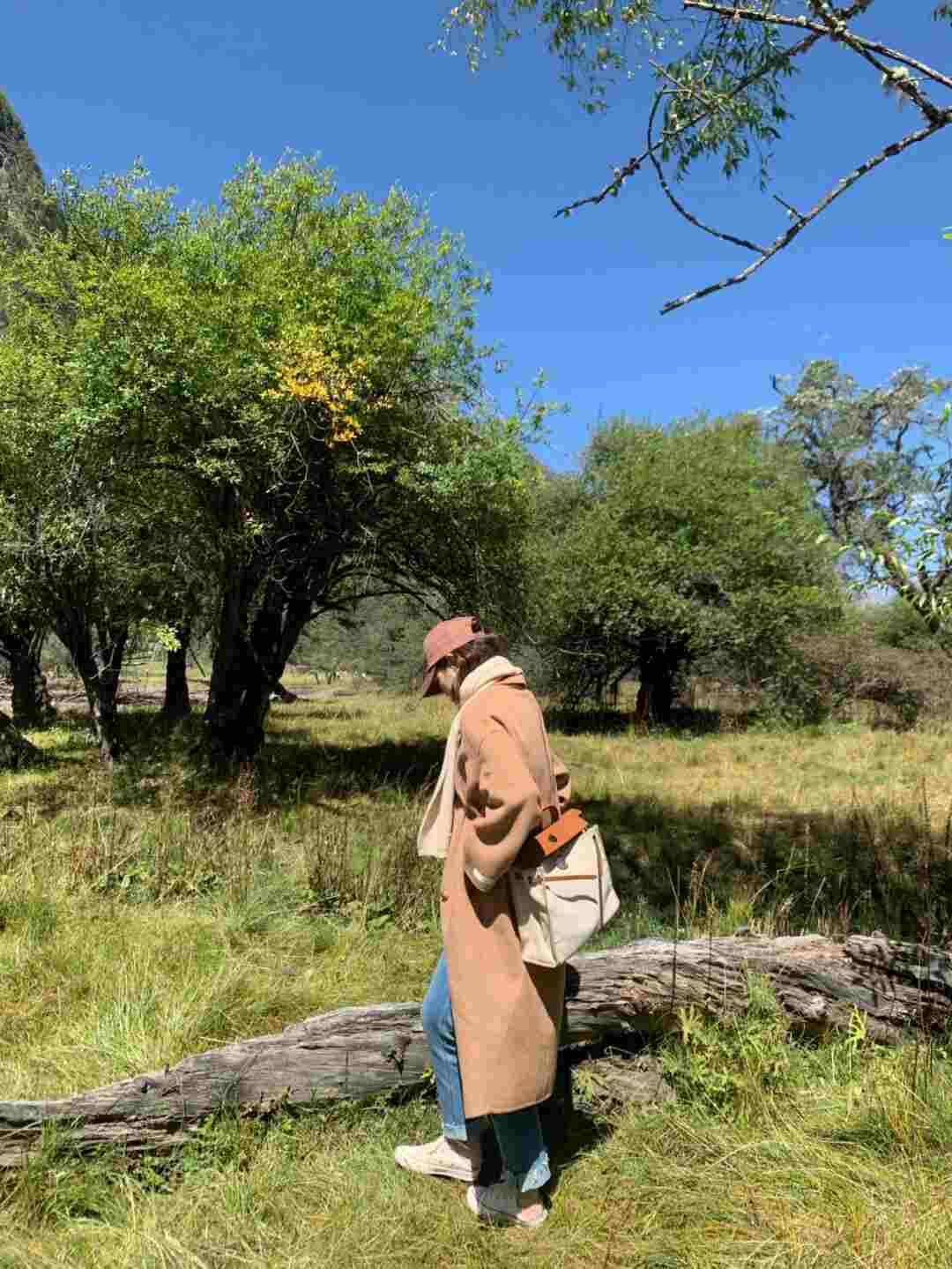 搭配 想要把基础驼色穿出高级感,一定要用它这几种配色,效果超级赞