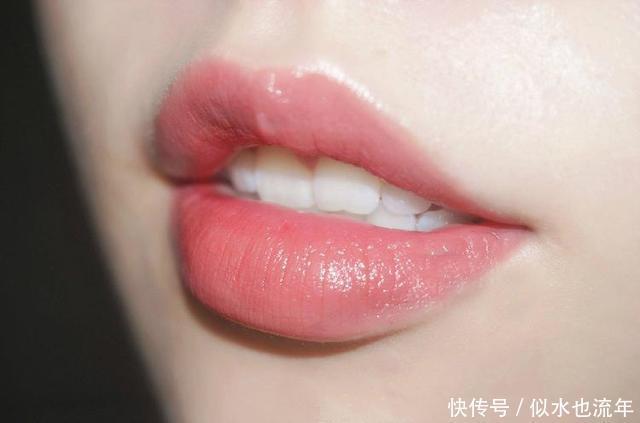 千色|约会必备的超温柔口红测评推荐:滋润显白减龄,让你美美哒