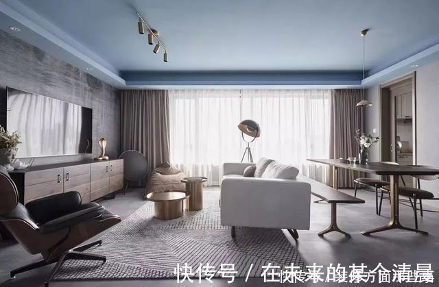 新家|108㎡现代三居室,蓝色吊顶,水泥背景墙,时尚有格调的新家