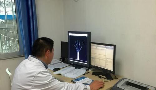 孩子将来个头矮小,其实早有“征兆”,不提早重视就长不高了