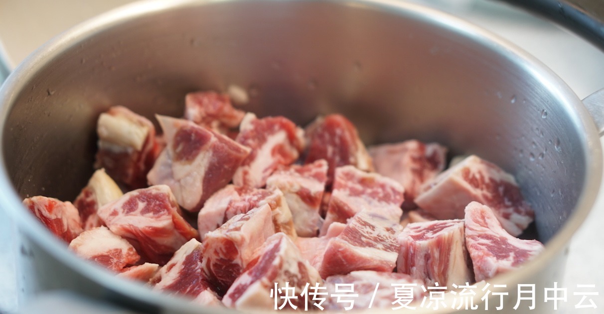 牛腩|香浓好吃的咖喱,搭配上软烂的牛腩肉,真美味!