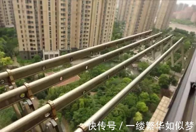 三口之家|原来阳台可以这样晒衣服, 学会这几招, 超实用!