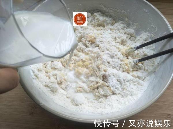 馒头|第一次这样做的馒头,松软香甜,一次吃5个还不够!