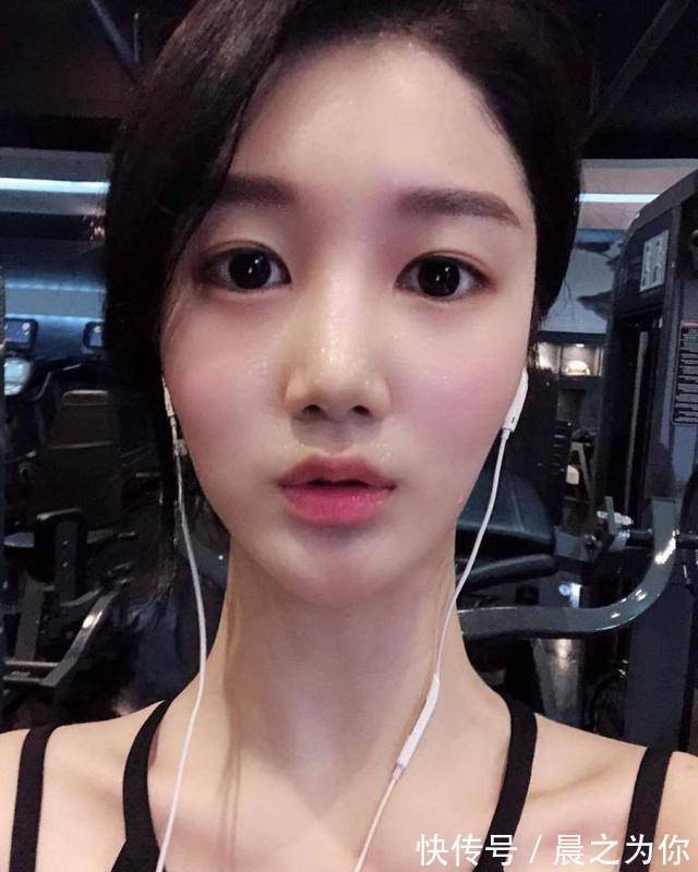 睡眠质量|韩国美女模特,被称是漫画里走出来的“海贼王女帝”,身材完美,五官精致