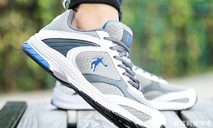 nike 中国最“奇怪”的缓震之王,明明有阿迪耐克的实力,却被国人嫌弃
